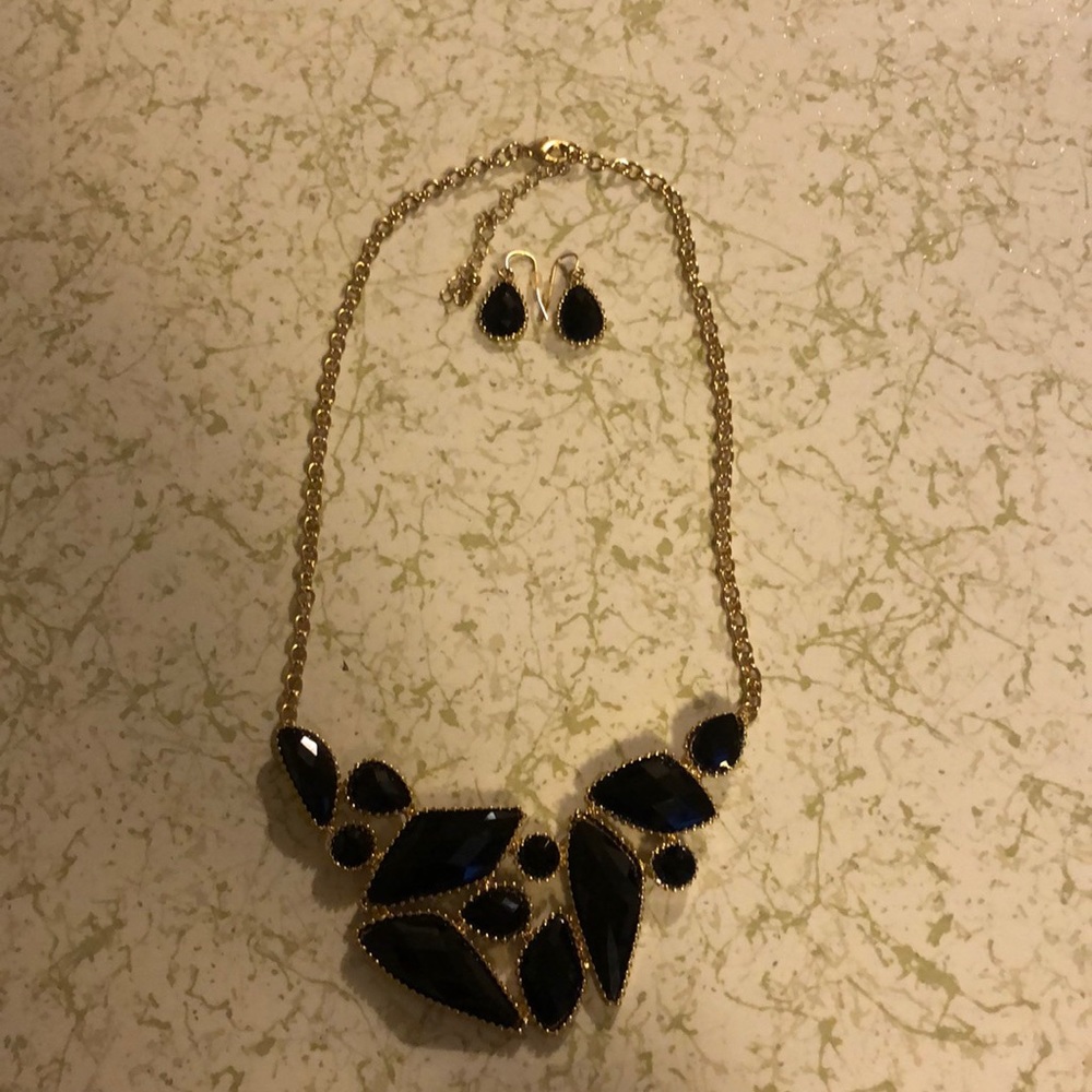 Beautiful black necklace with matching earrings